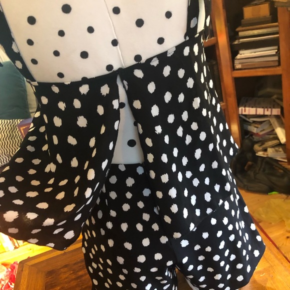 B2G1 LIKE NEW H&M POLKA DOT ROMPER  SIZE 2! - Picture 6 of 10
